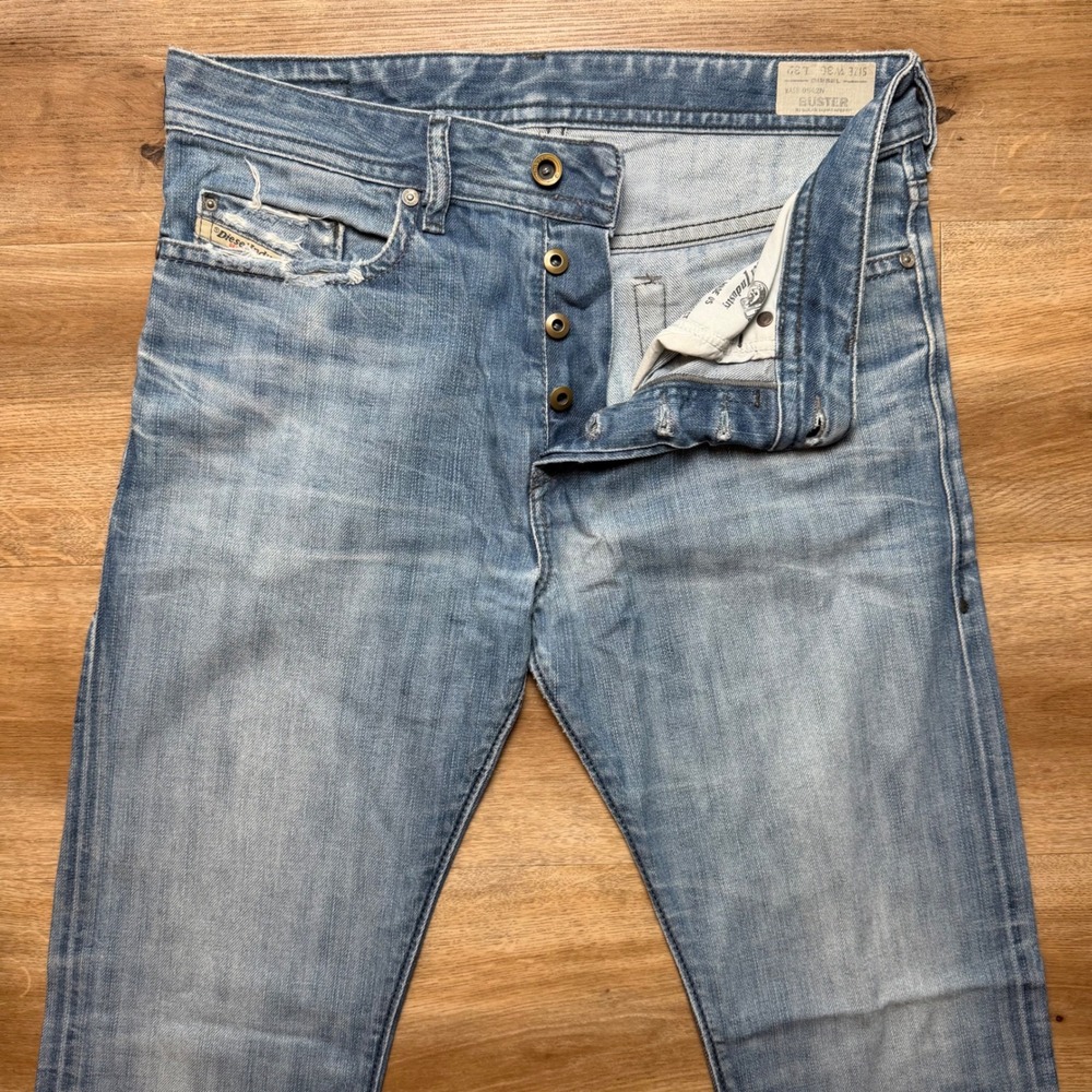 Diesel Buster Jeans Mens 30x32 Blue Light Wash Slim Tapered Distressed 0842N - Picture 2 of 14